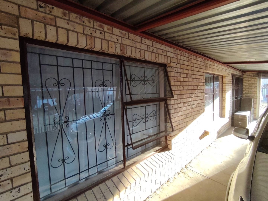 3 Bedroom Property for Sale in Grasslands Free State